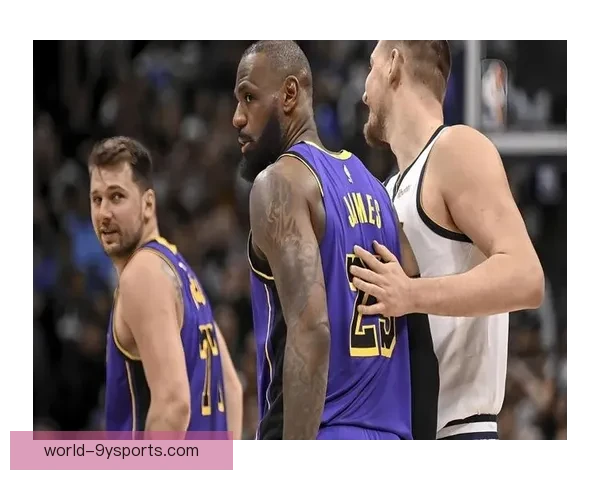 詹姆斯率湖人逆转取胜掀起西部排名新变局引发季后赛格局震荡两强争霸