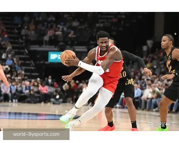 NBA季后赛格局突变巨星对决升级球队争冠形势愈发激烈引热议再