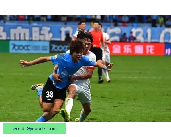 中超联赛最新战报：豪门激战逆转夺冠引发球迷热议