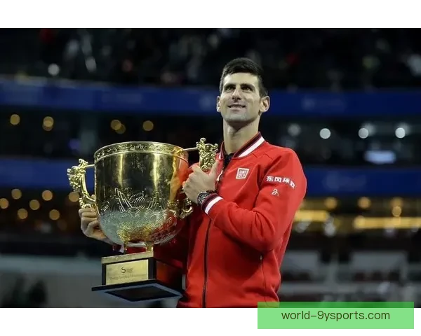 新一轮网球大师赛战火重燃，各大明星选手齐聚赛场争夺冠军荣耀