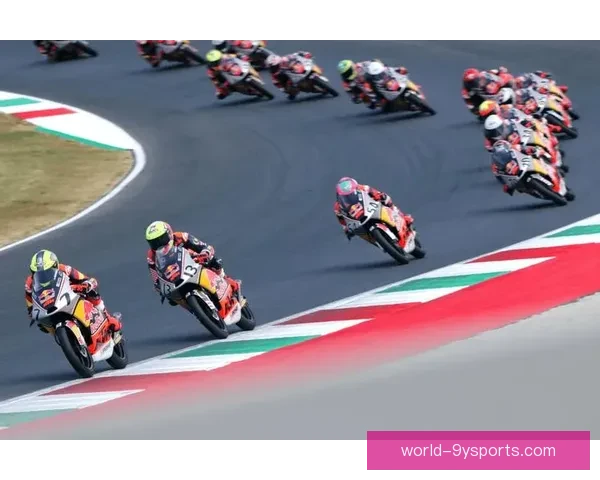 MotoGP赛季最新动态：顶级车手争夺激烈 新技术助力竞争更为白热化