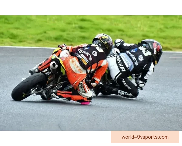 摩托GP赛季揭幕战：新车手挑战老将 引发激烈赛道对决